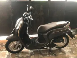 Scoopy Hitam 2022