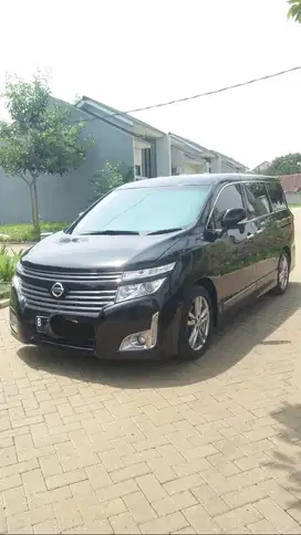 Nissan Elgrand 2011 Bensin