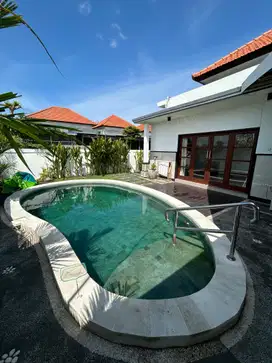 House Villa Concept for Rent Close to Kedunggu Beach