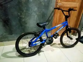 sepeda bmx r20 mulus bgt tinggal pakai