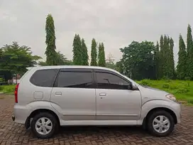 Toyota Avanza 2010 Bensin