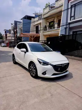 Mazda 2 R Skyactive AT 2015