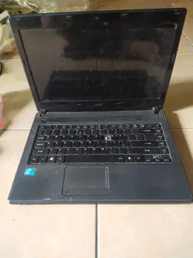 Laptop acer tipe 4739 minus