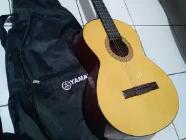 Gitar yamaha Pemula