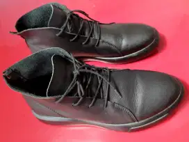 Sepatu pantofel mid kulit hitam pria size 45