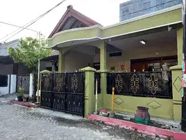 Dikontrakan rumah di GKB Gresik Jl. Tanjung Hulu 21A