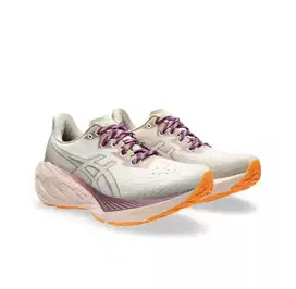 ASICS Women Novablast 4 TR Standard second preloved