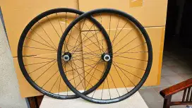 WHEELSET 700c 11-speed, disc brake, alloy, clincher