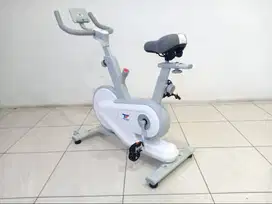 SPINNING BIKE, SEPEDA STATIS, SEPEDA OLAHRAGA. TL 955 TOTAL FITNESS