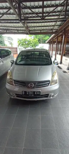 Dijual Grand Livina 1.5XV matic tahun 2009