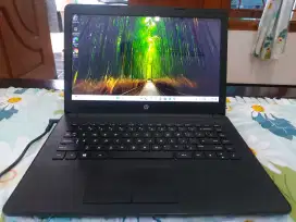 Laptop HP 14 bw015au AMD 9