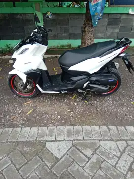 Dijual cepat honda Vario 160 ABS