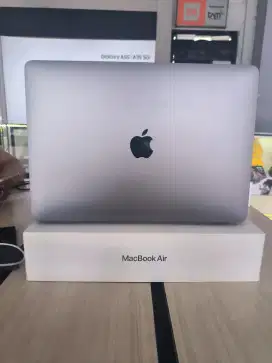 For sale Macbook Air  M1 2020 garansi On MULUS