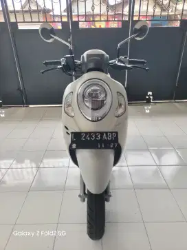 Honda new scoopy prestige 2022 km15rb jrg pakai iss remote putih mulus