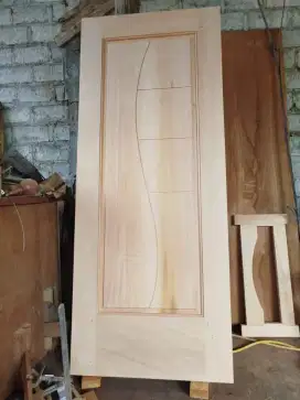 Daun pintu kayu mahoni papan tebal