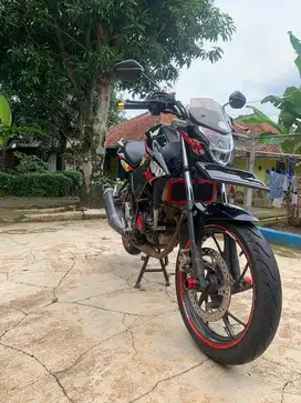 Honda CB150R Streetfire SS Lengkap Daerah Maleber