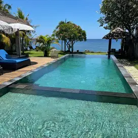 Di jual villa los pantai karangasem bali