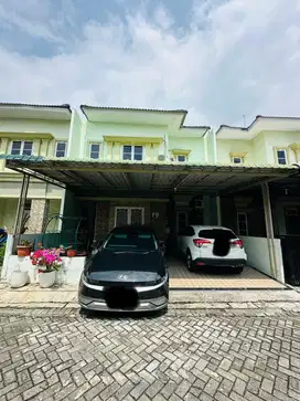 RUMAH 2 LANTAI DLM KOMPLEK