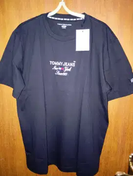 T -shirt Tommy jeans size L made in indo