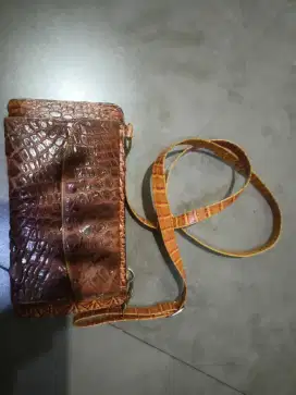 Dijual tas kulit buaya asli wanita