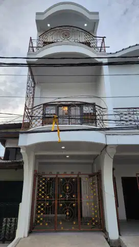 Ruma classic terjangkau di tengah kota