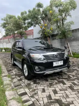 Fortuner VNT TRD manual solar tangan pertama