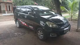 Di Jual kijang Inova G tahun 2011 Bensin