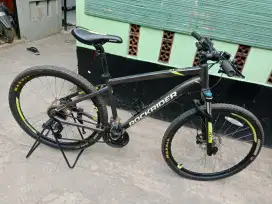 Sepeda MTB Rockrider ST520