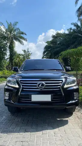 Lexus LX570 Luxury 2013