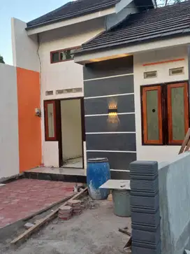 Rumah siap huni free canopy // dekat grand toserba