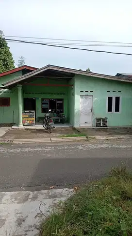 DIJUAL RUMAH LUAS & STRATEGIS DI BANDAR KHALIFAH