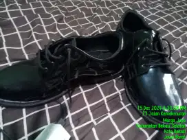 Sepatu pdh tentara