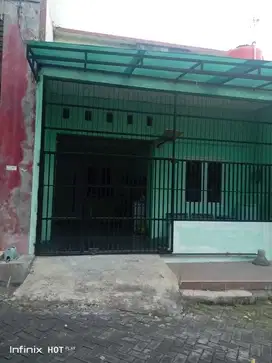 Ruang usaha ruko dan tempat tinggal