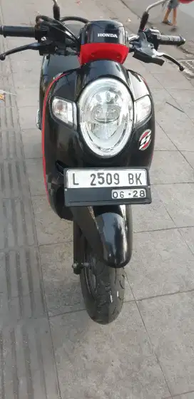 Scoopy sporty th 2018 mulus pjk 08-2025 plat 2028