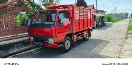 Truk Mitsubishi colt diesel ragasa engkel 4 roda tahun 2005