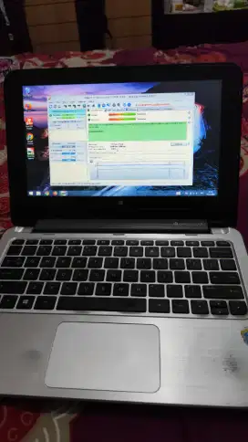 Laptop Layar Sentuh 11.6 Inch Merk HP Pavilion 11 x360