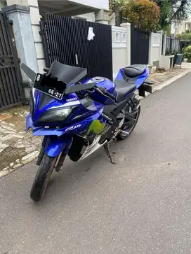 YAMAHA R15 V2 2016