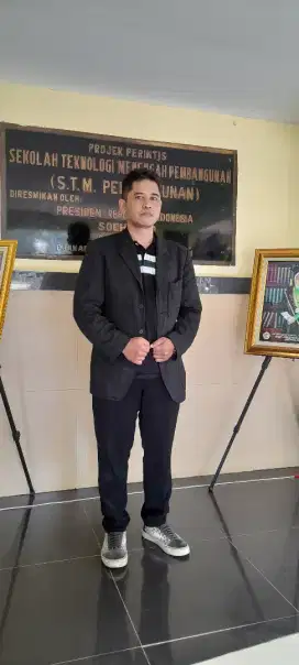 Cari pekerjaan driver pribadi /kantor