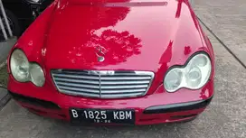 Mercedes-Benz C240 2005 Bensin