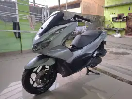 Honda PCX 160 Marvelous Matte Silver 2024