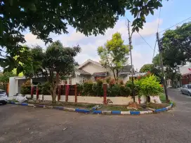 Rumah Murah Hitung Tanah Luas 249 m2 Kawasan Elite Perumahan Araya