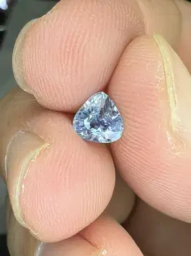 Natural blue sapphire 1,00 ct srilanka luster super metalik clean