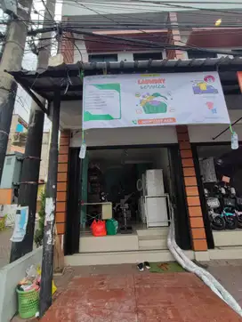 Dibutuhkan karyawan laundry dan gosok/setrika berpengalaman