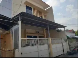 Tengah Kota‼️Rumah Kost Aktif Ngagel Surabaya