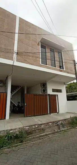 Ngomset‼️Rumah Kost Aktif Kemlaten Surabaya