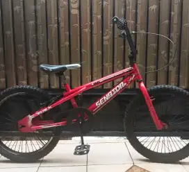 Dijual speda BMX ukuran 20 Siap pake murah