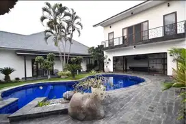 Dijual Villa Kawasan Pantai Berawa Canggu