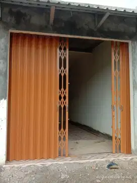 Produsen pintu harmonika Surabaya