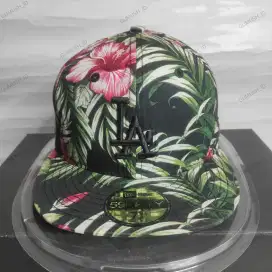 Topi Snapback New Era x MLB LA Floral Build Up