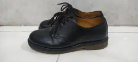 Sepatu Dr Martens